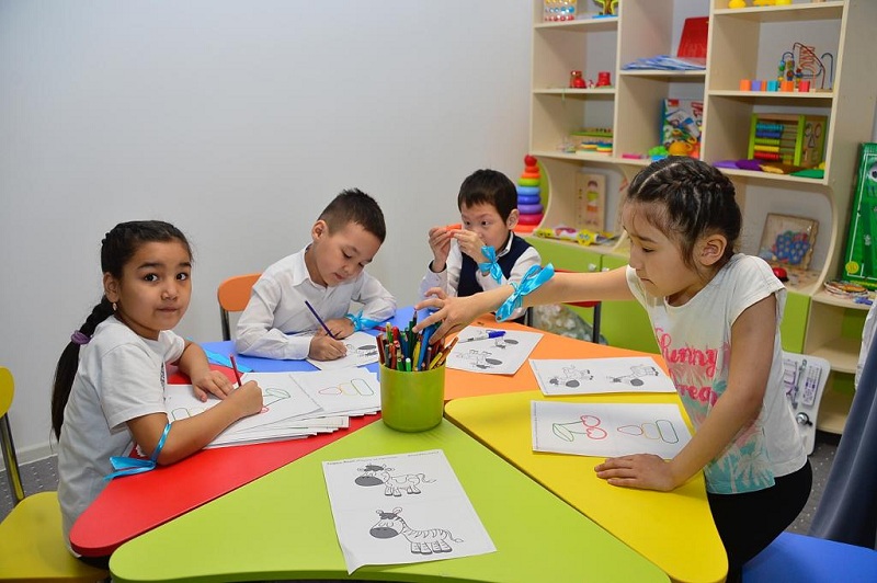 Атырауда ерекше балаларға арналған инклюзивті шығармашылық шеберханасы ашылды